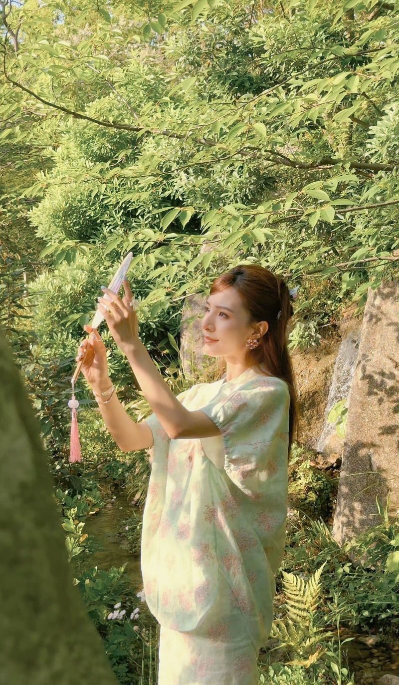 吴梵宁新中式造型,美如江南画中人