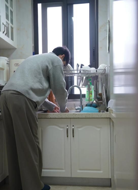 同样是定制橱柜，我花的钱比邻居家多2000，入住发现这钱花得很值 - 家居知识