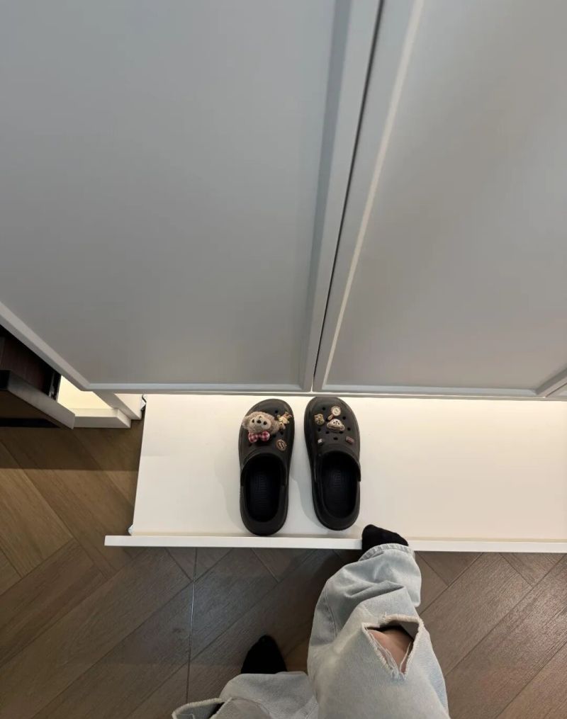 网友智慧打造翻倍收纳鞋柜 果然,这届网友是懂收纳的!换个思路「设计鞋柜」,收纳直接翻倍 - 家居知识