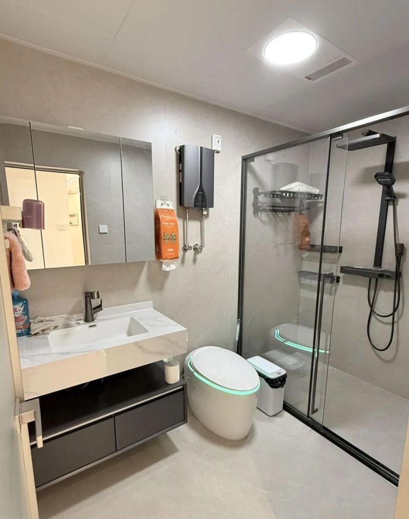 客厅卧室做减法,黑白灰现代轻奢,住着体面不端着 - 今日头条 客厅卧室做减法,黑白灰现代轻奢,住着体面不端着 - 家居知识