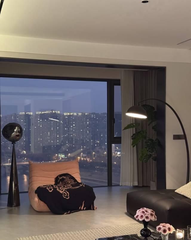 意式极简风入住半年,这5个决定太对了 - 今日头条 意式极简风入住半年,这5个决定太对了 - 家居知识