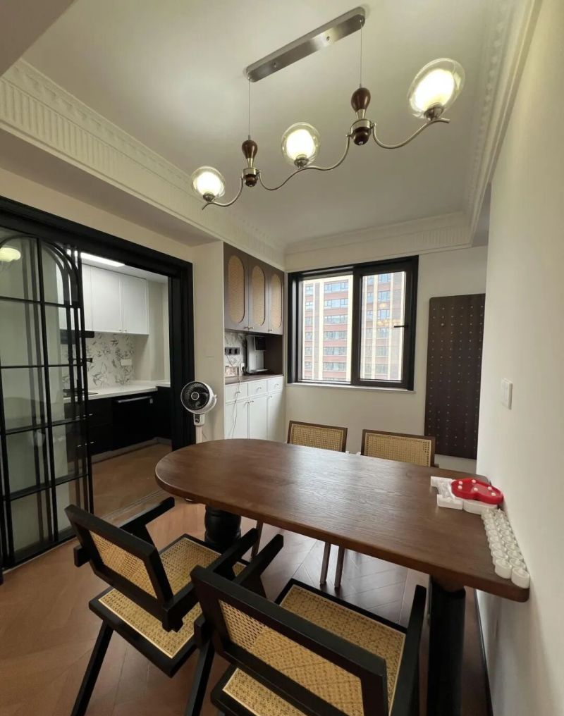 法式中古风全屋,留白不堆造型,普通家庭也住得顺 - 今日头条 法式中古风全屋,留白不堆造型,普通家庭也住得顺 - 家居知识