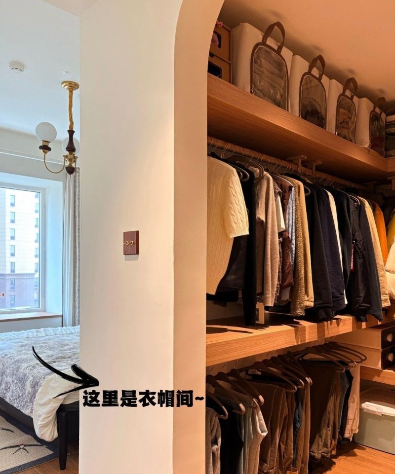 以为衣帽间柜子越多越好?看完5种实用方案,才知道全都做错了 - 今日头条 以为衣帽间柜子越多越好?看完5种实用方案,才知道全都做错了 - 家居知识
