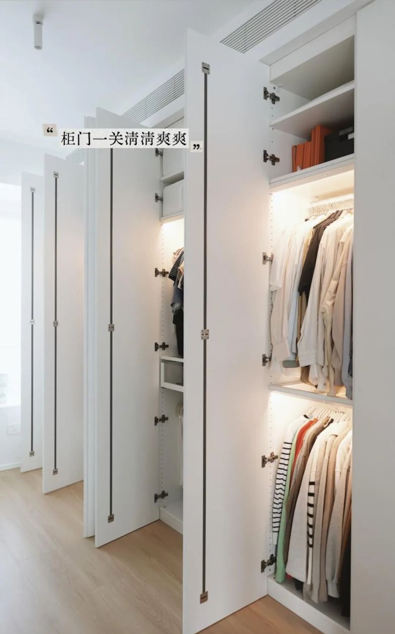被网友家的「衣帽间收纳」惊到了,打开思路后,那叫一个实用! - 今日头条 被网友家的「衣帽间收纳」惊到了,打开思路后,那叫一个实用! - 家居知识