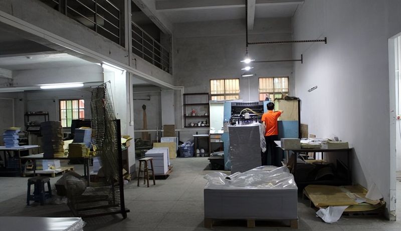 想要翻新家中旧酒柜，哪些靠谱的酒柜贴纸解决方案更专业 - 家居知识