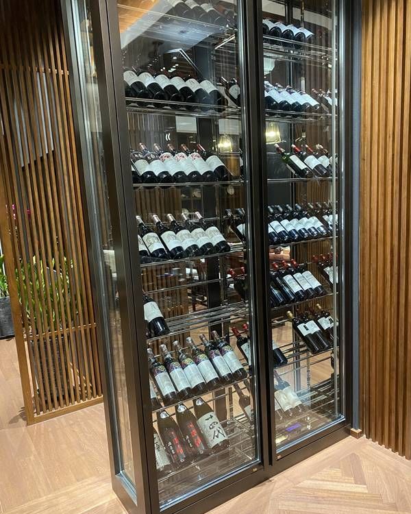 探讨有实力的酒柜定制设计公司,不锈钢酒柜定制哪家性价比高 - 今日头条 探讨有实力的酒柜定制设计公司,不锈钢酒柜定制哪家性价比高 - 家居知识