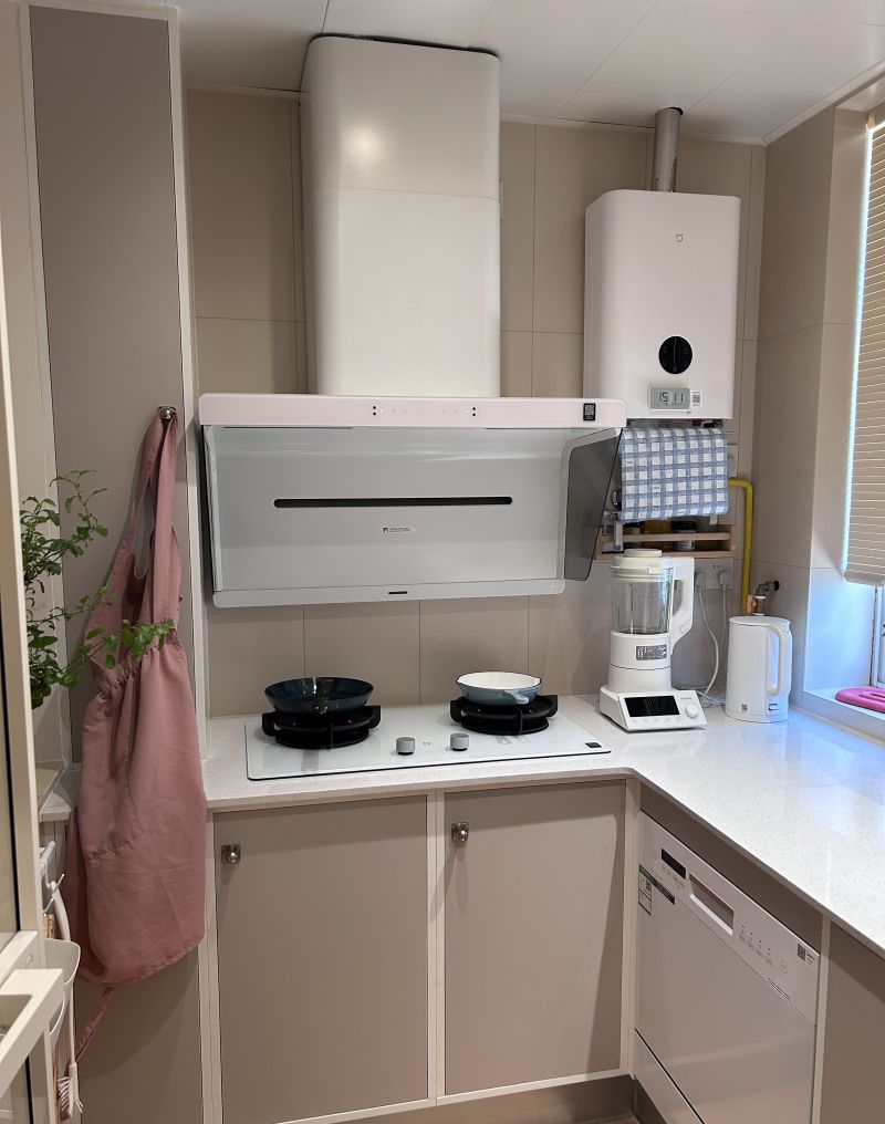 60㎡老旧破屋大逆袭!INS 温柔多巴胺风,邻居看完上门抄作业 - 今日头条 60㎡老旧破屋大逆袭!INS 温柔多巴胺风,邻居看完上门抄作业 - 家居知识