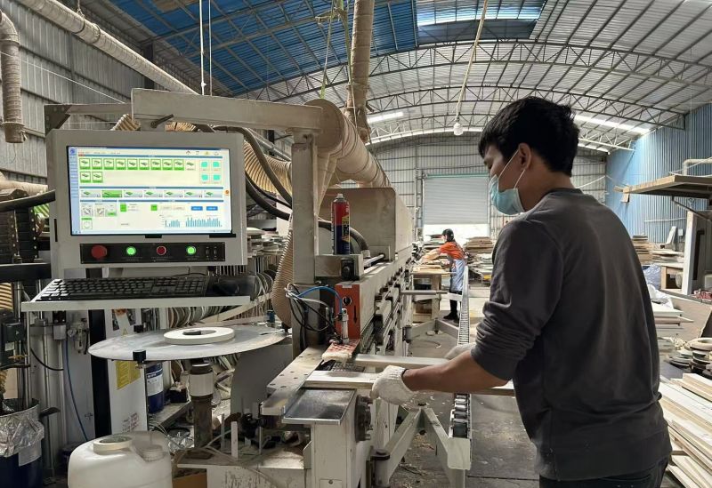 【深度解读】一块板材到一间衣柜的旅程:全屋定制成本逐环节拆解 - 今日头条 【深度解读】一块板材到一间衣柜的旅程:全屋定制成本逐环节拆解 - 家居知识